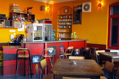 Das Cafe Der Thekenbereich / Cafe